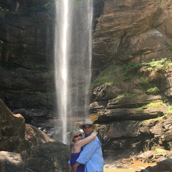 Meet your Posher, Chris - Picture 2 of 2